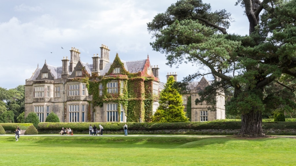 Muckross House and Gardens, Killarney, Co. Kerry, Ireland Silverscreen Tours Muckross House and Gardens, Killarney, Co. Kerry, Ireland Silverscreen Tours