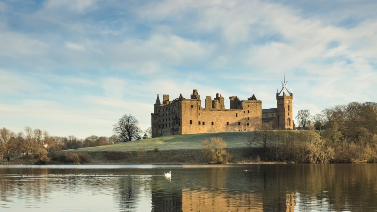 Alnwick Castle Tour – The Real Hogwarts from Harry Potter