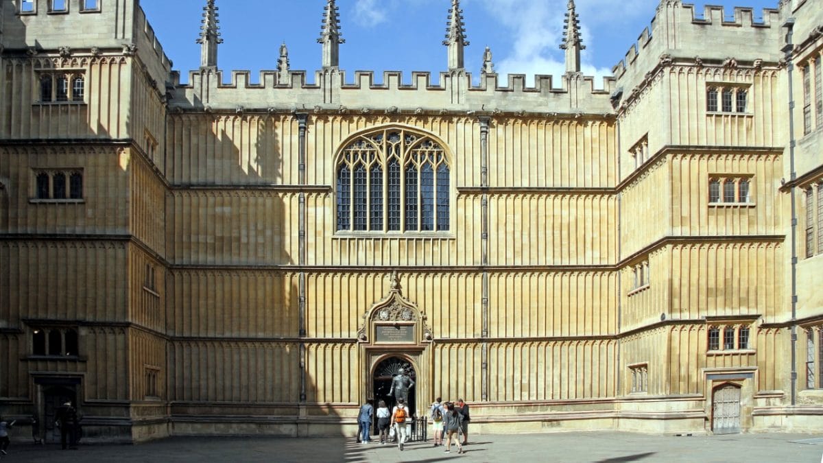 Bodleian Library | Tours of the UK