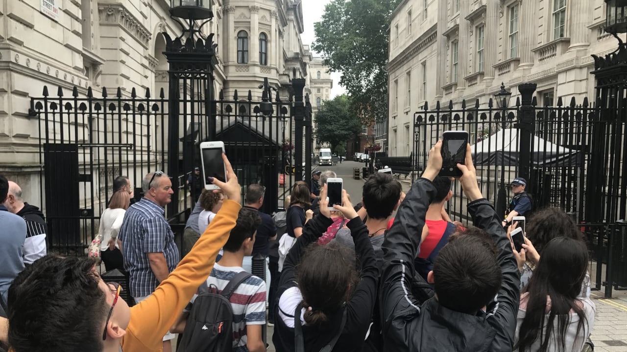 10 Downing Street Tourope The Crown Location