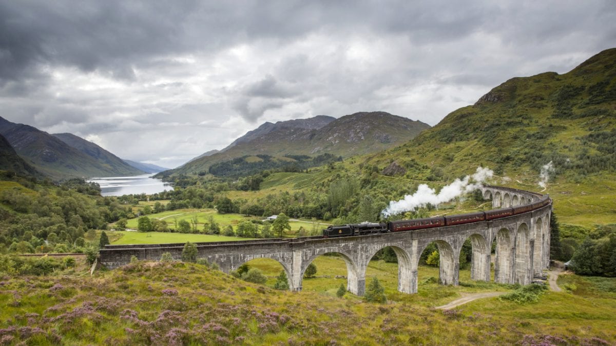 Harry Potter Dampfzug und das schottische Hochland