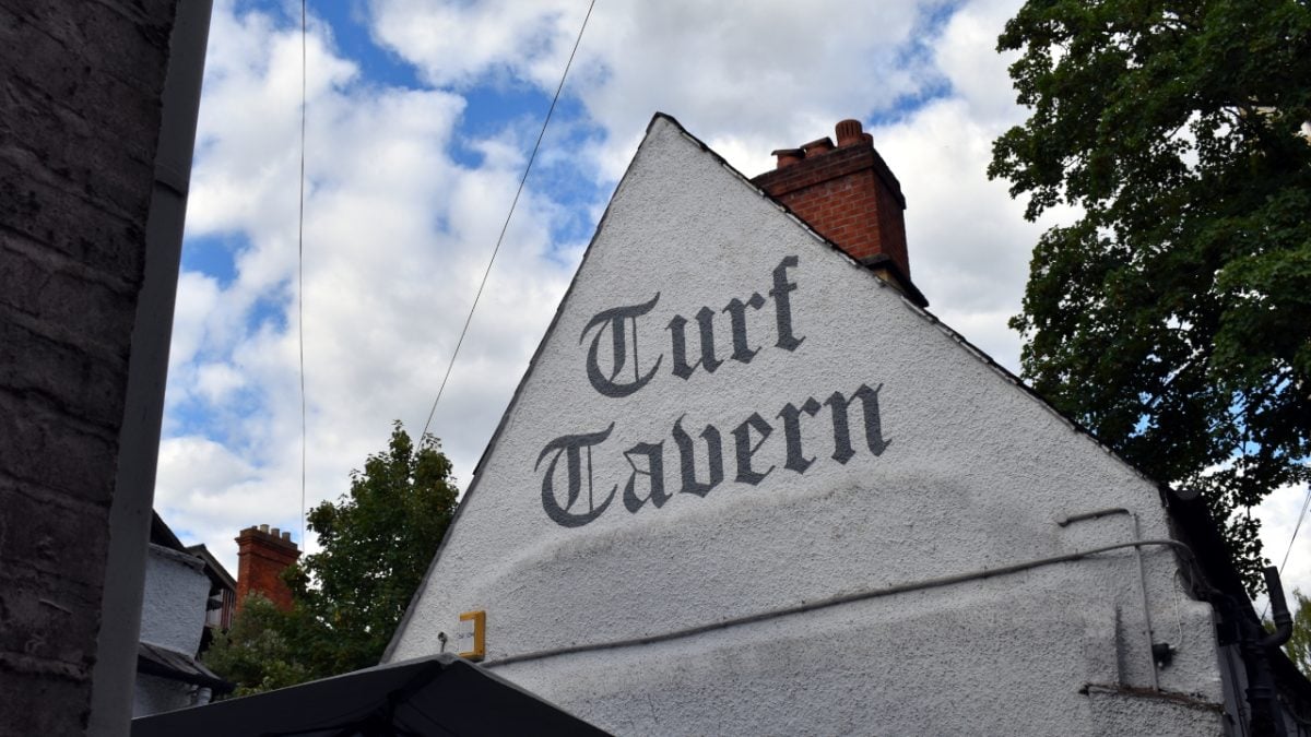 Turf Tavern, Oxford | Tours of the UK